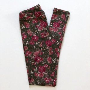 Leggings with red flowers